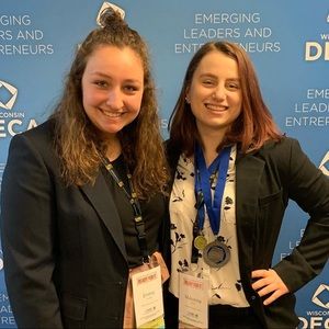 Meet your Posher, Emma